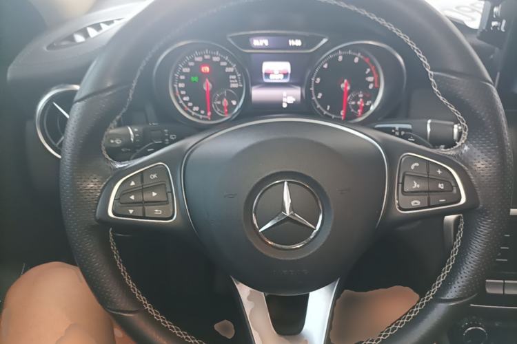 Used Mercedes-Benz GLA 2018 GLA 200 Fashion Model Steering Wheel