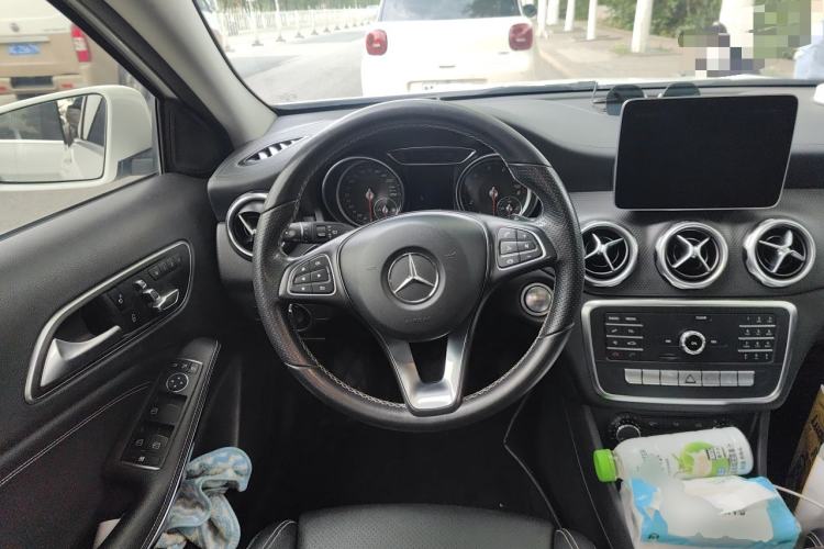 Used Mercedes-Benz GLA 2018 GLA 200 Fashion Model Steering Wheel