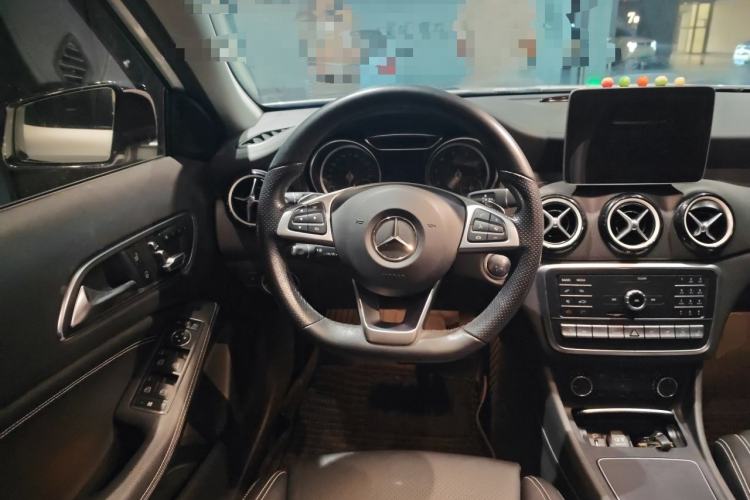 Used Mercedes-Benz GLA 2018 GLA 220 4MATIC Sport Edition Steering Wheel