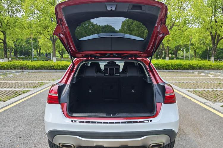 Used Mercedes-Benz GLA 2018 GLA 200 Sport Edition Trunk