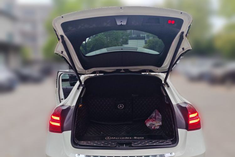 Used Mercedes-Benz GLA 2018 GLA 200 Fashion Model Trunk