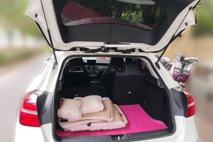Used Mercedes-Benz GLA 2018 GLA 200 Fashion Model Trunk