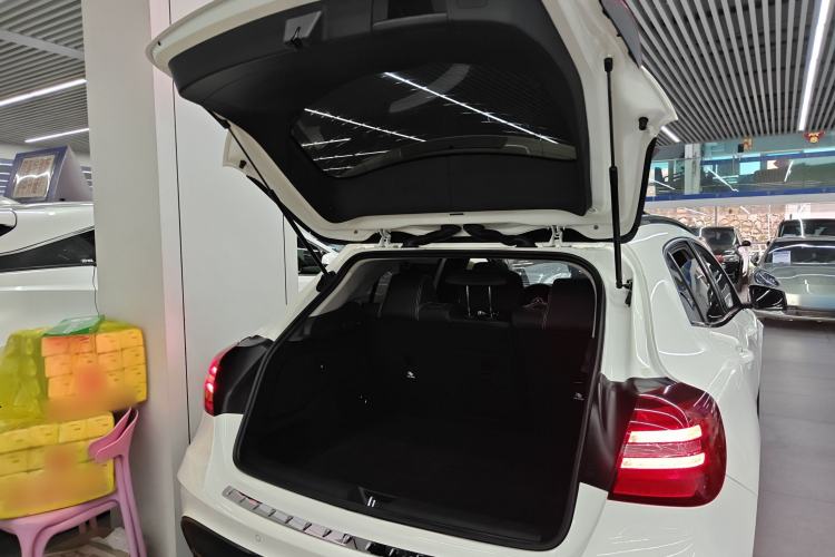 Used Mercedes-Benz GLA 2018 GLA 220 4MATIC Sport Edition Trunk