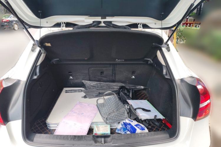 Used Mercedes-Benz GLA 2018 GLA 200 Fashion Model Trunk
