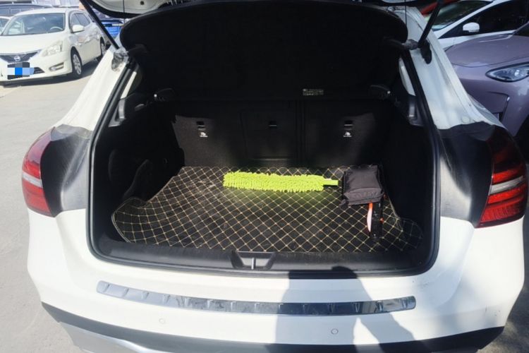 Used Mercedes-Benz GLA 2018 GLA 200 Fashion Model Trunk