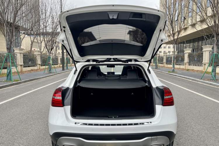 Used Mercedes-Benz GLA 2018 GLA 200 Sport Edition Trunk