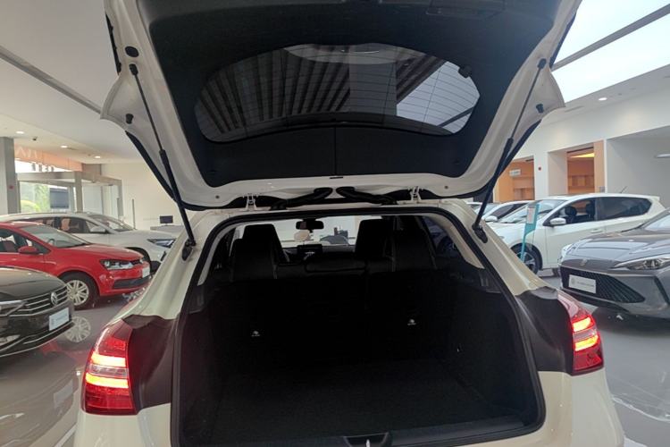 Used Mercedes-Benz GLA 2018 GLA 200 Fashion Model Trunk