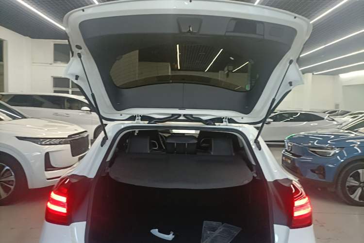Used Mercedes-Benz GLA 2018 GLA 200 Fashion Model Trunk
