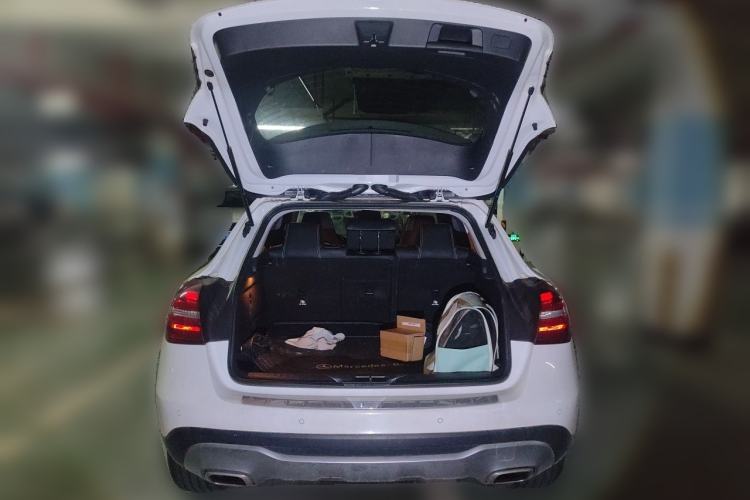 Used Mercedes-Benz GLA 2018 GLA 200 Fashion Model Trunk