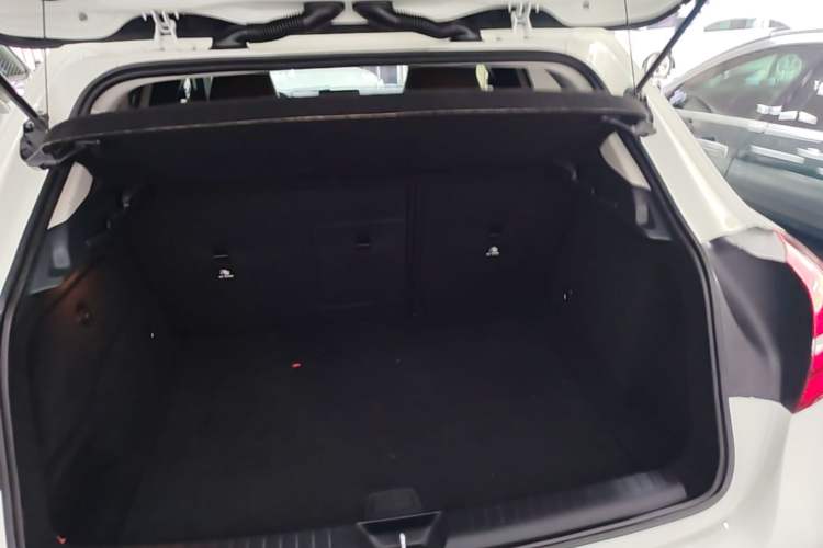 Used Mercedes-Benz GLA 2018 GLA 200 Fashion Model Trunk