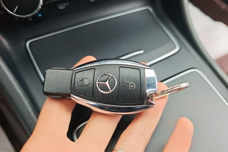 Used Mercedes-Benz GLA 2018 GLA 200 Fashion Model Vehicle Key