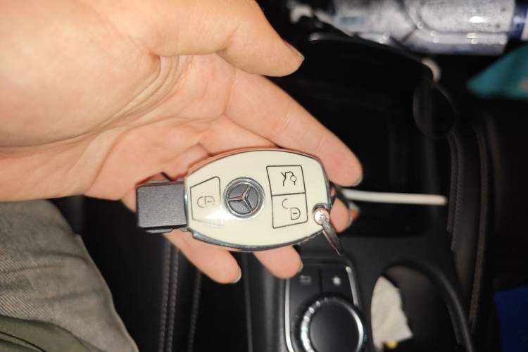 Used Mercedes-Benz GLA 2018 GLA 200 Fashion Model Vehicle Key