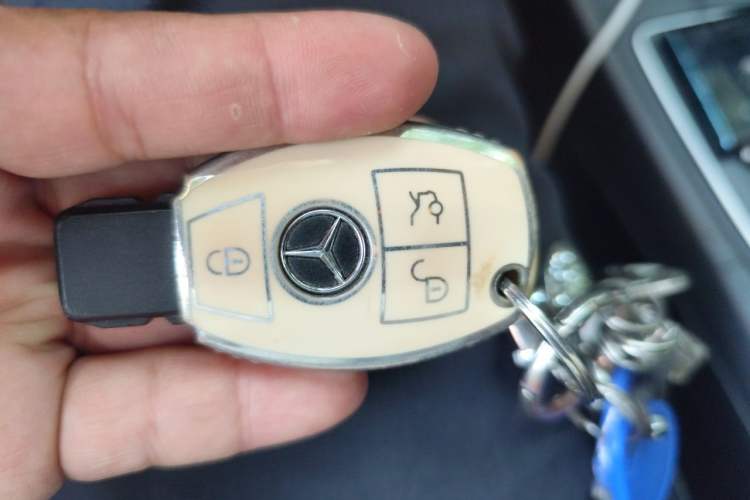 Used Mercedes-Benz GLA 2018 GLA 200 Fashion Model Vehicle Key