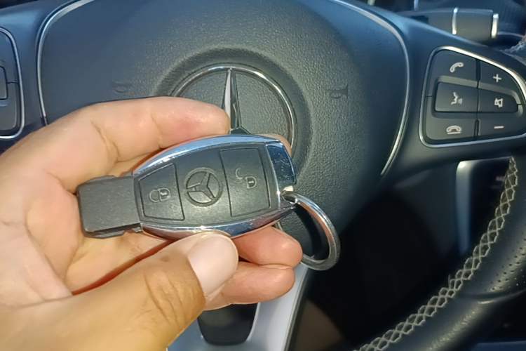 Used Mercedes-Benz GLA 2018 GLA 200 Fashion Model Vehicle Key