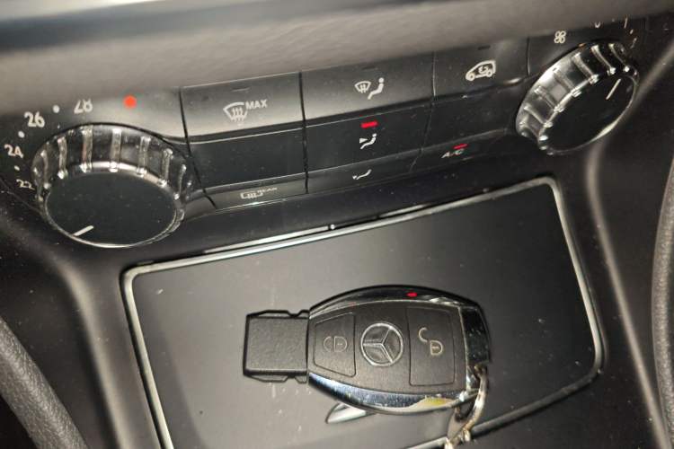 Used Mercedes-Benz GLA 2018 GLA 200 Sport Edition Vehicle Key