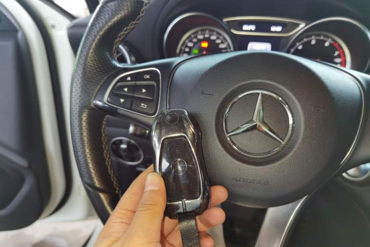 Used Mercedes-Benz GLA 2018 GLA 200 Fashion Model Vehicle Key
