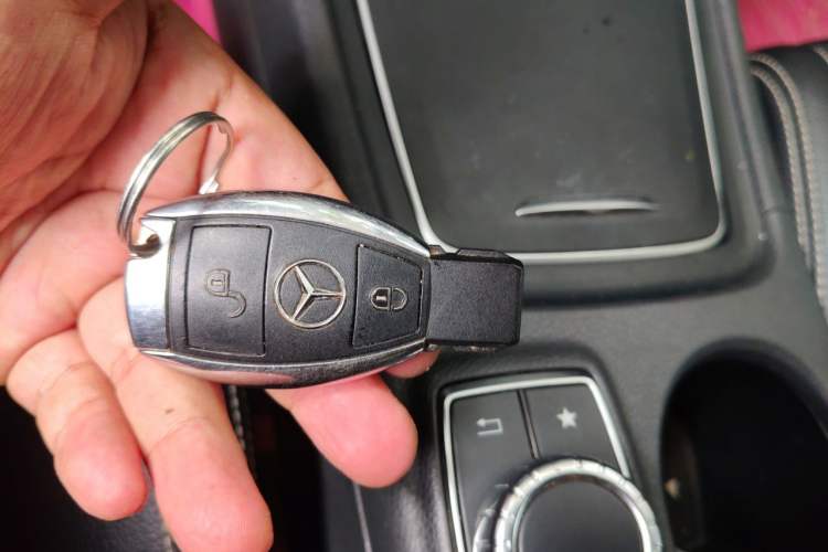 Used Mercedes-Benz GLA 2018 GLA 200 Fashion Model Vehicle Key