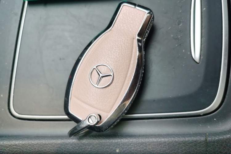 Used Mercedes-Benz GLA 2018 GLA 200 Fashion Model Vehicle Key