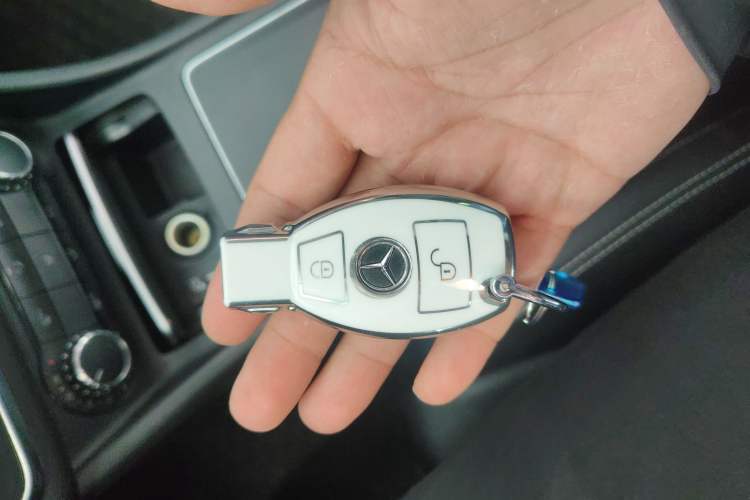Used Mercedes-Benz GLA 2018 GLA 200 Fashion Model Vehicle Key