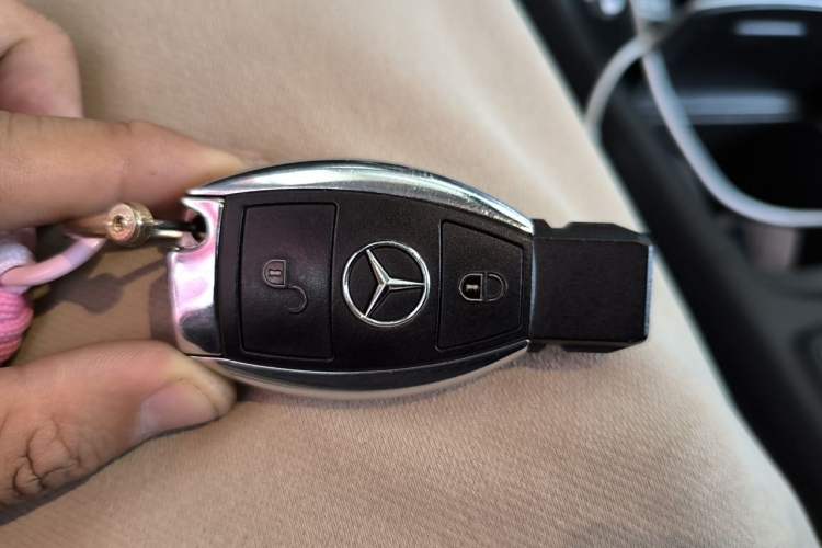 Used Mercedes-Benz GLA 2018 GLA 200 Fashion Model Vehicle Key