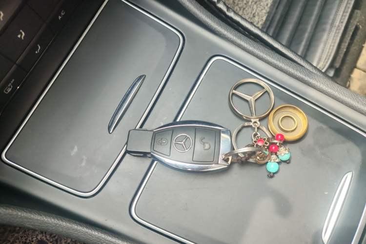 Used Mercedes-Benz GLA 2018 GLA 200 Fashion Model Vehicle Key