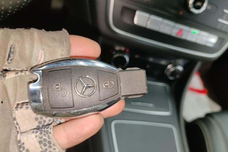 Used Mercedes-Benz GLA 2018 GLA 200 Sport Edition Vehicle Key