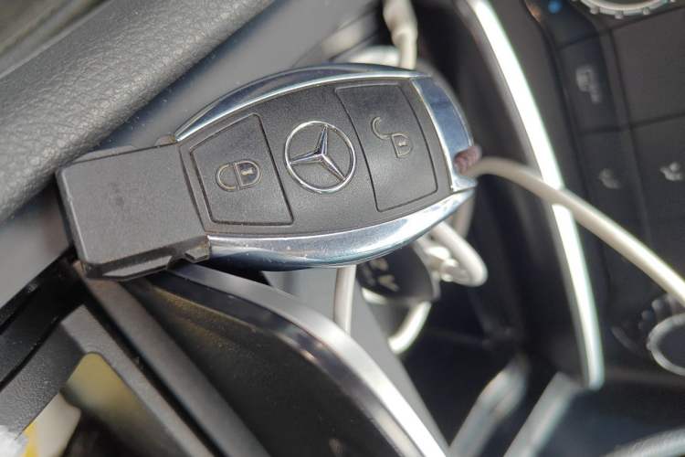Used Mercedes-Benz GLA 2018 GLA 200 Fashion Model Vehicle Key