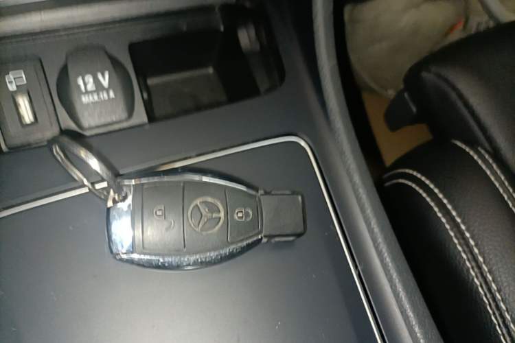 Used Mercedes-Benz GLA 2018 GLA 200 Fashion Model Vehicle Key