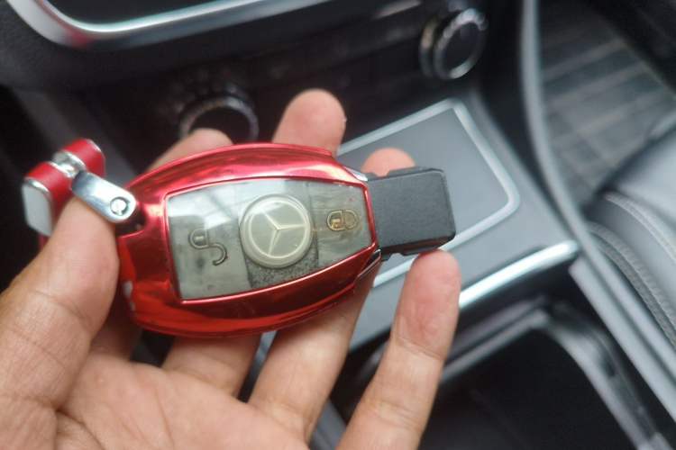 Used Mercedes-Benz GLA 2018 GLA 200 Fashion Model Vehicle Key