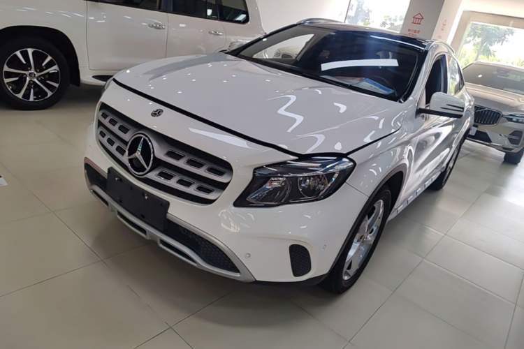 Używany Mercedes-Benz GLA 2018 GLA 200 Sport Edition Guazi used car, China used car export, Used car for sale, Used  cars, Cheapest cars for sale
