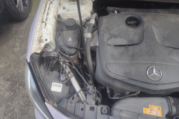 Used Mercedes-Benz GLA 2018 GLA 200 Sport Edition Engine Bay Right