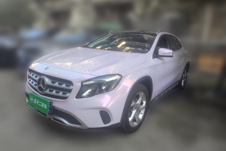 Used Mercedes-Benz GLA 2018 GLA 200 Sport Edition Guazi used car, China used car export, Used car for sale, Used Mercedes-Benz cars, Cheapest cars for sale