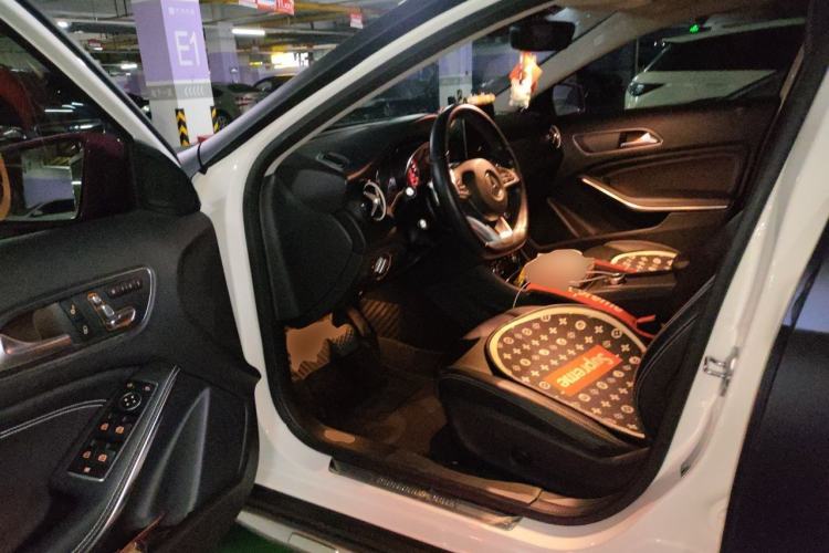 Used Mercedes-Benz GLA 2019 GLA 200 Dynamic Edition Driver Seat