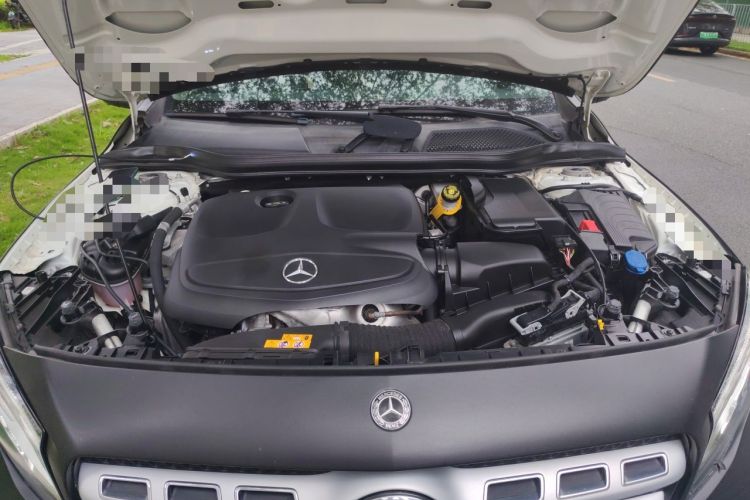 Used Mercedes-Benz GLA 2019 GLA 200 Fashion Model Engine Bay