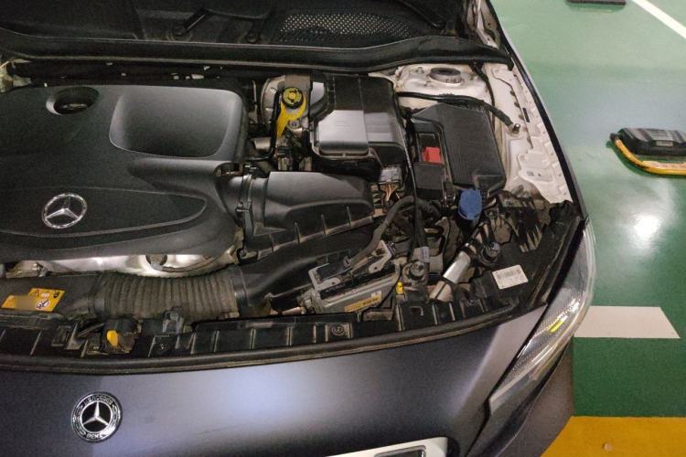 Used Mercedes-Benz GLA 2019 GLA 200 Dynamic Edition Engine Bay Left