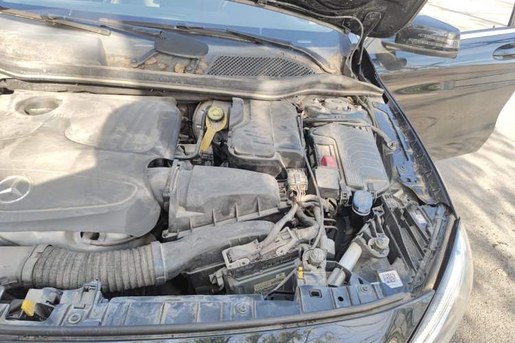 Used Mercedes-Benz GLA 2019 GLA 200 Fashion Model Engine Bay Left