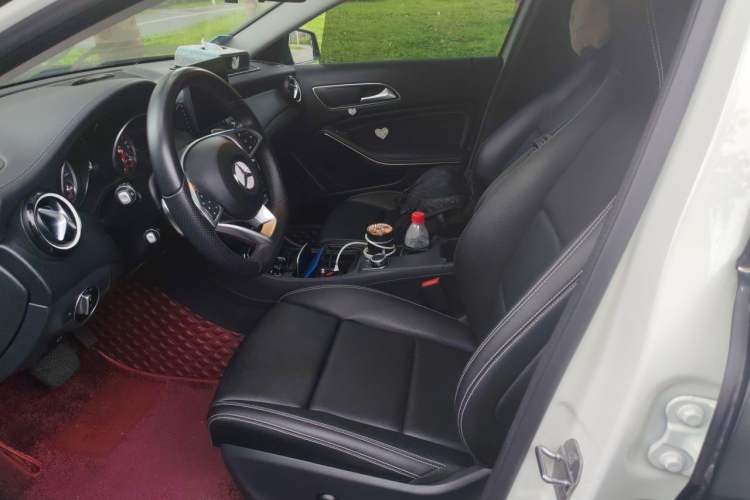 Used Mercedes-Benz GLA 2019 GLA 200 Fashion Model Left Front Seat