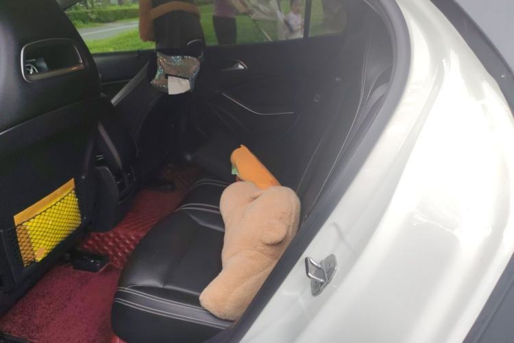 Used Mercedes-Benz GLA 2019 GLA 200 Fashion Model Left Rear Seat