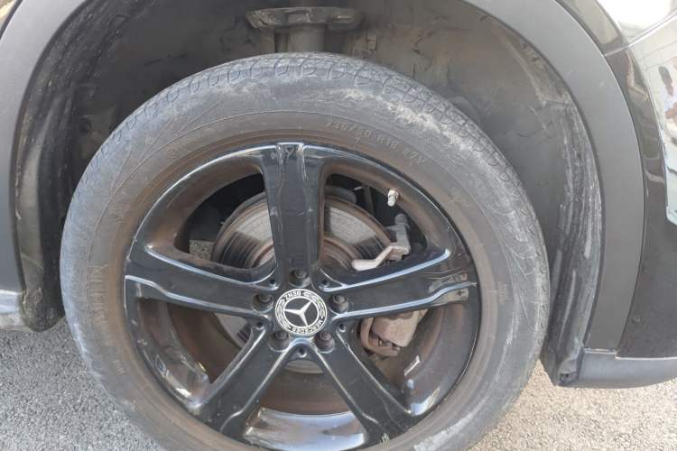 Used Mercedes-Benz GLA 2019 GLA 200 Fashion Model Right Front Wheel Hub