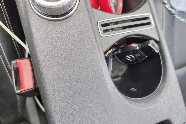 Used Mercedes-Benz GLA 2019 GLA 200 Fashion Model Vehicle Key