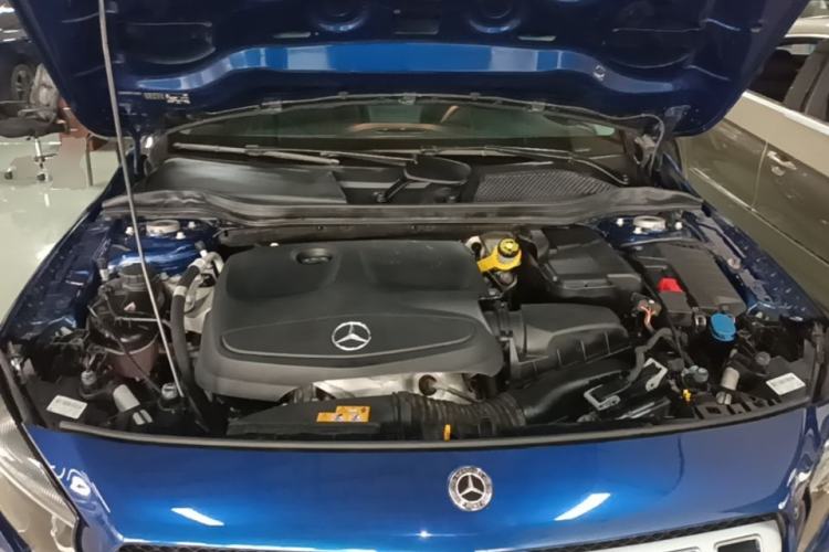 Used Mercedes-Benz GLA 2019 GLA 200 Dynamic Edition Engine Bay