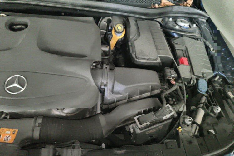 Used Mercedes-Benz GLA 2019 GLA 200 Fashion Model Engine Bay Left