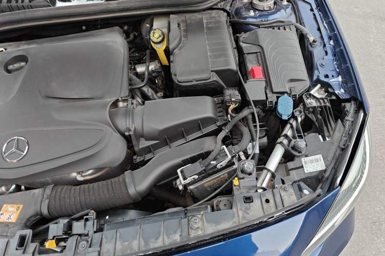 Used Mercedes-Benz GLA 2019 GLA 200 Dynamic Edition Engine Bay Left