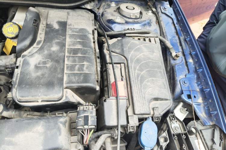 Used Mercedes-Benz GLA 2019 GLA 200 Fashion Model Engine Bay Left