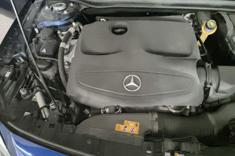 Used Mercedes-Benz GLA 2019 GLA 200 Fashion Model Engine Bay Right