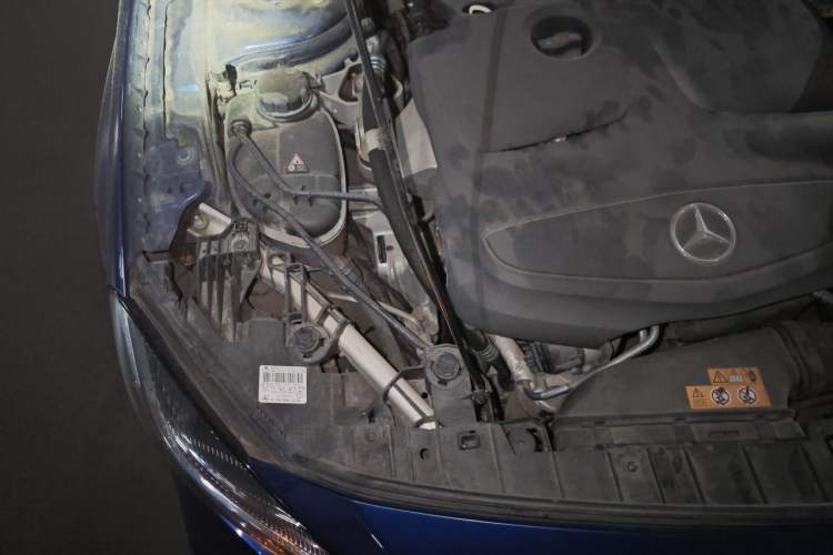 Used Mercedes-Benz GLA 2019 GLA 200 Dynamic Edition Engine Bay Right