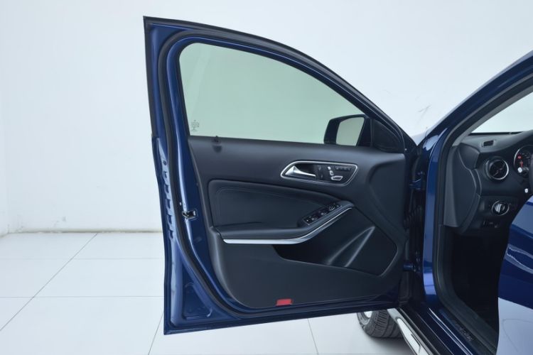 Used Mercedes-Benz GLA 2019 GLA 200 Dynamic Edition Exterior 8