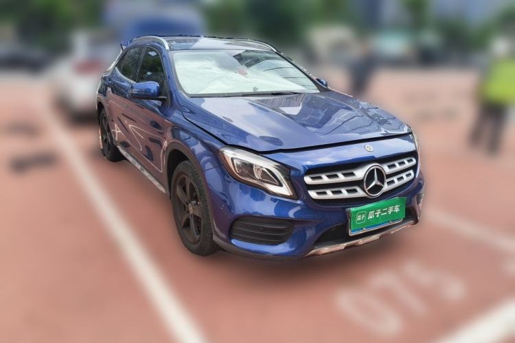 Used Mercedes-Benz GLA 2019 GLA 200 Fashion Model Front Right 45 Deg