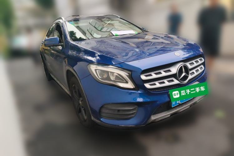 Used Mercedes-Benz GLA 2019 GLA 200 Fashion Model Front Right 45 Deg