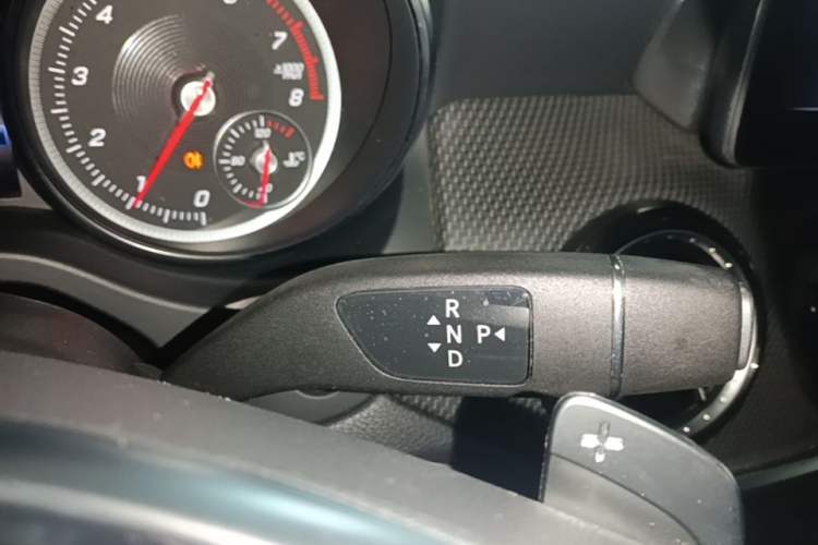 Used Mercedes-Benz GLA 2019 GLA 200 Dynamic Edition Gear Lever